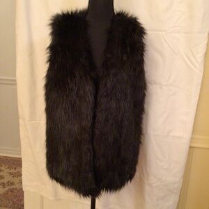 TIME and TRU size s(4-6) Black faux fur vest